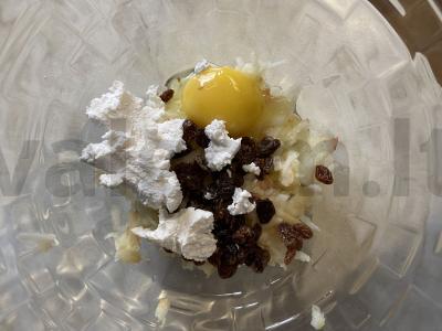 Avižiniai sausainiai be cukraus su obuoliu ir razinomis Žingsnis 4