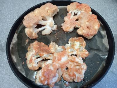 Kepti žiedinių kopūstų steikai Žingsnis 5