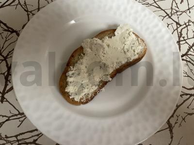 Skrebučiai su traškia duona ir žuvimi sveikam pusryčiui Žingsnis 2