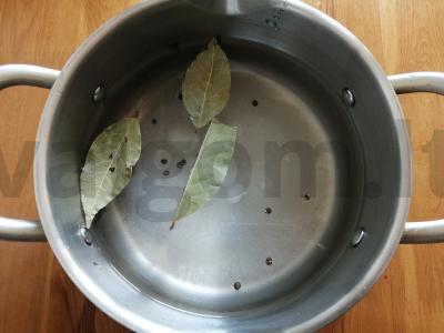 Sūdyta skumbrė prieskonių marinatu Žingsnis 3