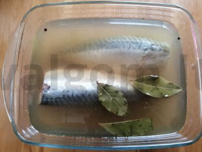 Sūdyta skumbrė prieskonių marinatu Žingsnis 6