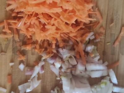 Troškinta kopūstai su pomidorais Žingsnis 2