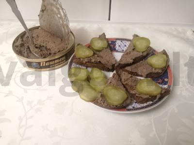 Sumuštiniai su šprotų paštetu „Nostalgija“ Žingsnis 5