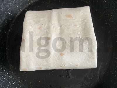 Kalakutienos kotletas lavaše su maasdamo sūriu Žingsnis 6