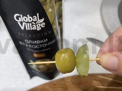 Kanarė su alyvuogėmis, sūriu, vynuogėmis ir žolelėmis Žingsnis 3