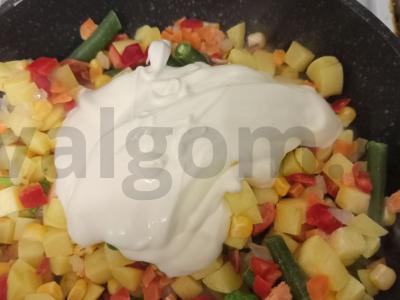 Daržovės padaže pietums Žingsnis 3