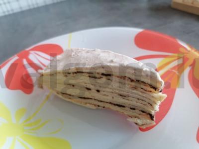 Blynų tortas su bananais pagrindine nuotrauka
