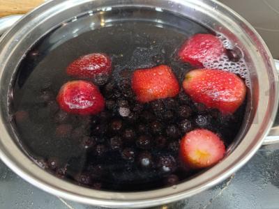 Braškinių-mėlynių kisielius Žingsnis 3