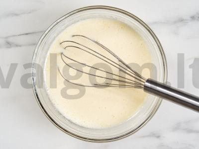 Pyragėliai su kefyru keptuvėje Žingsnis 3