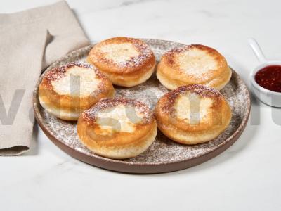 Pyragėliai su kefyru keptuvėje pagrindine nuotrauka