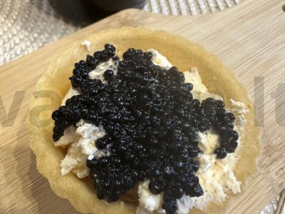 Krekeriai su ikrais, varškės sūriu ir sviestu Žingsnis 3