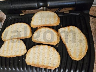 Krisčios sumuštiniai su marinuotais agurkėliais Žingsnis 1