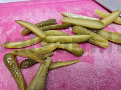 Krisčios sumuštiniai su marinuotais agurkėliais Žingsnis 3