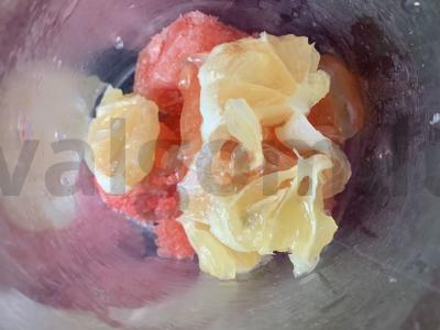 Tonizuojantis gėrimas iš citrinos ir šaldytos arbūzo minkštimo Žingsnis 3