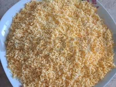 Salotas „Mimoza“ su konservuota šlakių žuvimi pagrindine nuotrauka