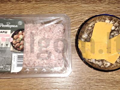 Mėsos lazdelės su čederio sūriu Žingsnis 1