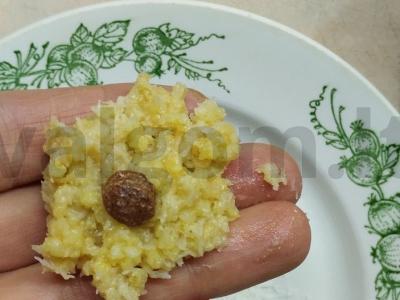 Vegetariškos saldainiai „Kaip Raffaello“ Žingsnis 4