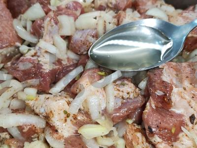 Sultinga kiaulienos kaklasvorių ant laužo Žingsnis 2