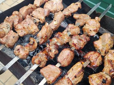 Sultinga kiaulienos kaklasvorių ant laužo Žingsnis 6