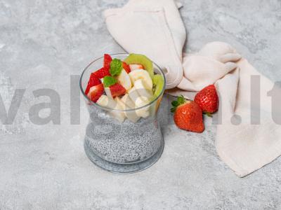 Čia pupelių pudingas su kefyru pagrindine nuotrauka