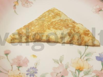 Kiaušinis vokas su varškės sūriu ir raudona žuvimi pagrindine nuotrauka