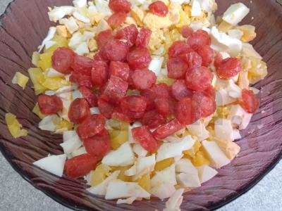 Okroška su medžiotojų dešrelėmis ant kefyro Žingsnis 3