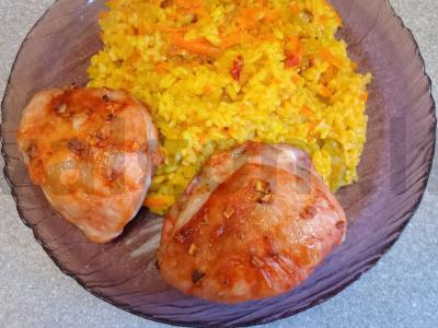 Aštrūs vištienos šlaunelės su ryžių ir daržovių garnyru Žingsnis 12