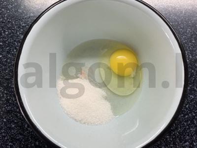 Varškės spurgos prie arbatos Žingsnis 1