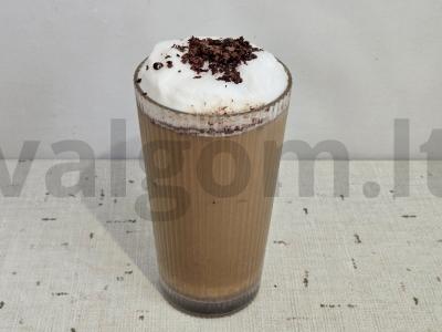 Kava su migdolų pienu ir šokoladu pagrindine nuotrauka