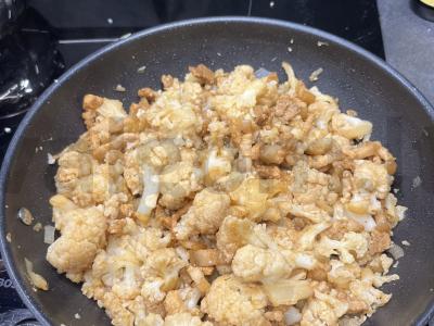 Žiedinė kopūstai su šonine pagrindine nuotrauka