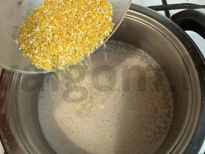 Kukurūzų košė su pienu pusryčiams Žingsnis 2