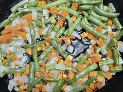 Makaronai su daržovėmis ir kalakutienos faršu Žingsnis 4