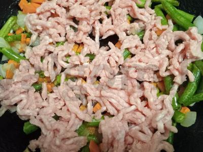 Makaronai su daržovėmis ir kalakutienos faršu Žingsnis 5