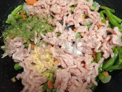 Makaronai su daržovėmis ir kalakutienos faršu Žingsnis 6