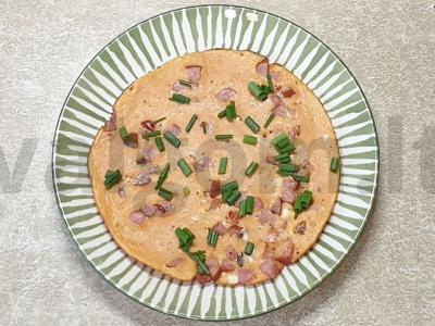 Omletas su kečupu pagrindine nuotrauka