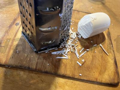 Salotas „Šventinis“ su dešrainiu sūriu Žingsnis 7