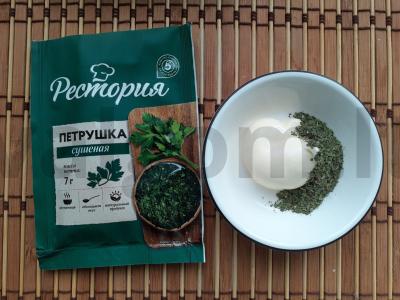 Salotas „Šanchajaus popietė“ su Pekino kopūstu ir baltaisiais pupelėmis Žingsnis 3