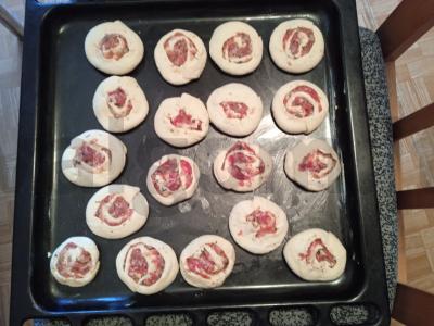 Mėsos „Sraigės“ bandelės Žingsnis 11