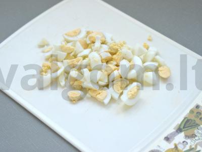 Žiemos salotas su putpelių kiaušiniais Žingsnis 6