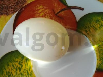 Salotos su tunu ir obuoliu Žingsnis 1