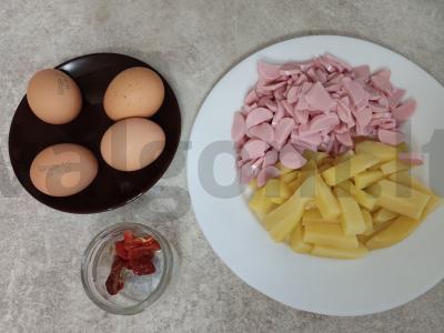 Greitas pusryčių patiekalas su džiovintais pomidorais Žingsnis 1