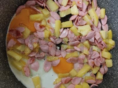 Greitas pusryčių patiekalas su džiovintais pomidorais Žingsnis 2