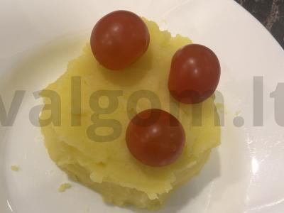 Bulvių košė su pienu pagrindine nuotrauka