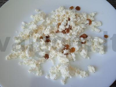 Blynai su varške, razinom ir vyšnių džemu Žingsnis 6