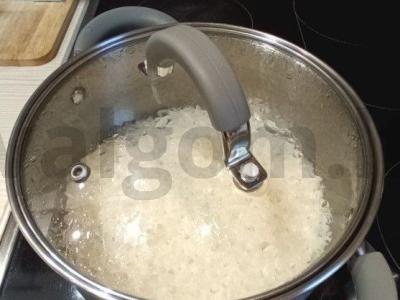 Gunkanai su krabų lazdelėmis ir aštriu padažu Žingsnis 1