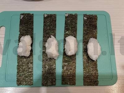 Gunkanai su krabų lazdelėmis ir aštriu padažu Žingsnis 6