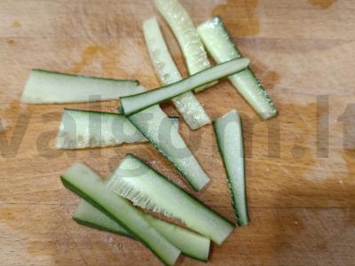 Salotos su saliami dešra ir sūriu Žingsnis 3