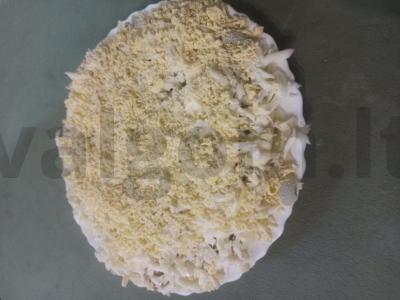 Salotas „Mimoza“ su džiovintu česnaku Žingsnis 7