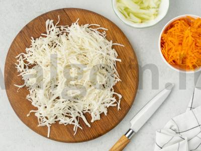 Kopūstų solianka su ryžiais Žingsnis 1