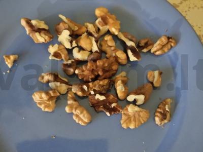 Tofu salotas su grybais ir riešutais Žingsnis 4